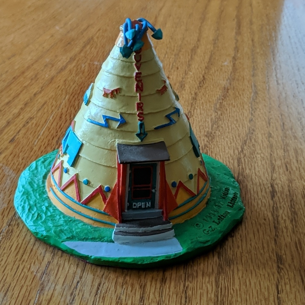 Lefton teepee Souvenir shop figurine